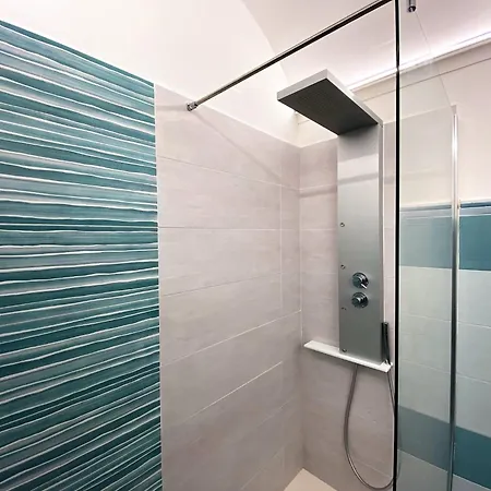 Violante House 公寓 *